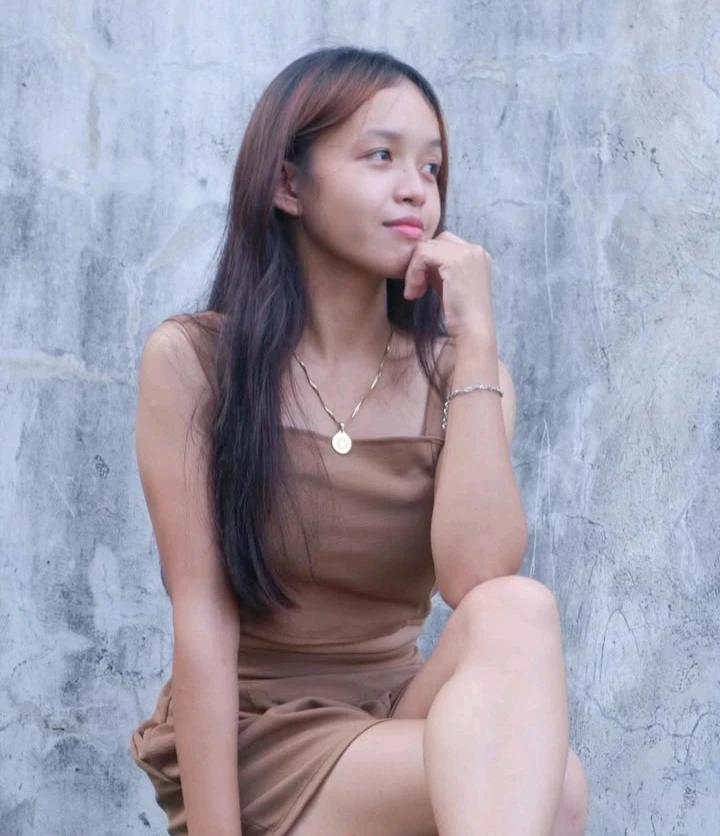 GIF na in-upload ni Sandara