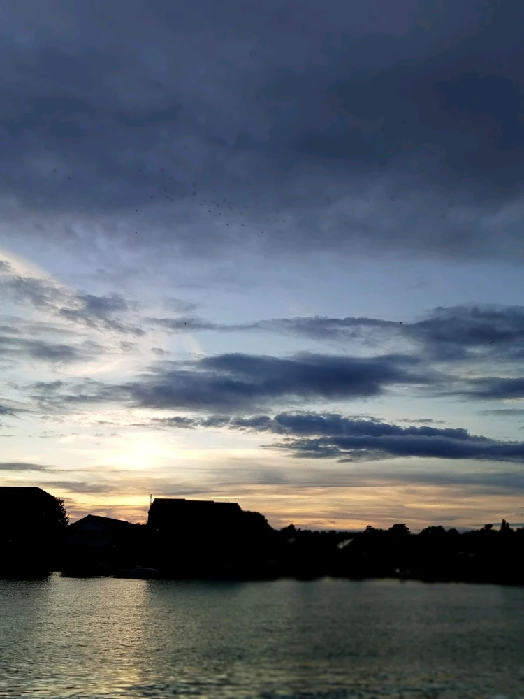 GIF uploaded by GAS ๐ด๓ ง๓ ข๓ ฅ๓ ฎ๓ ง๓ ฟ