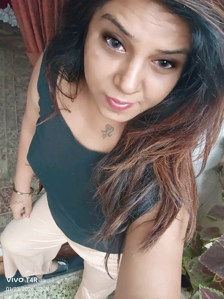 GIF uploaded by Simmy