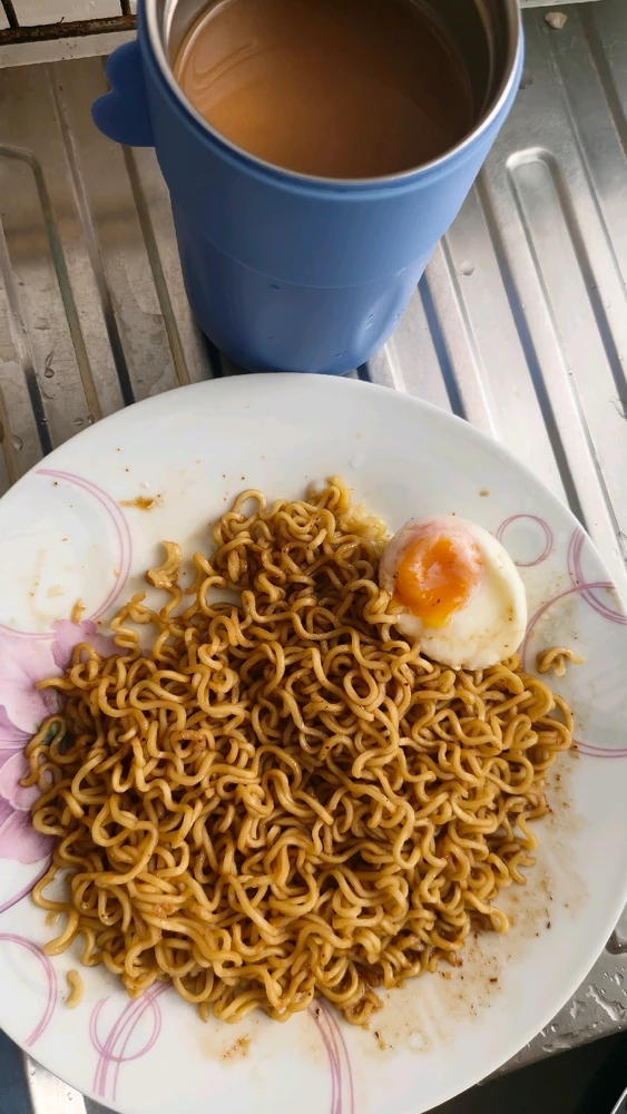 GIF uploaded by Aruzia