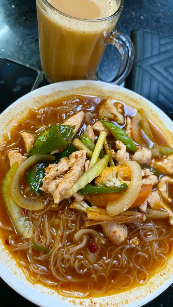 GIF uploaded by Aruzia