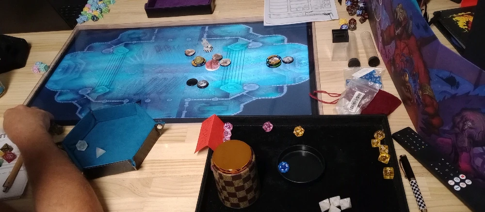 GIF uploaded by Gilbert