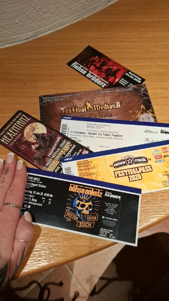 GIF hochgeladen von Theresa