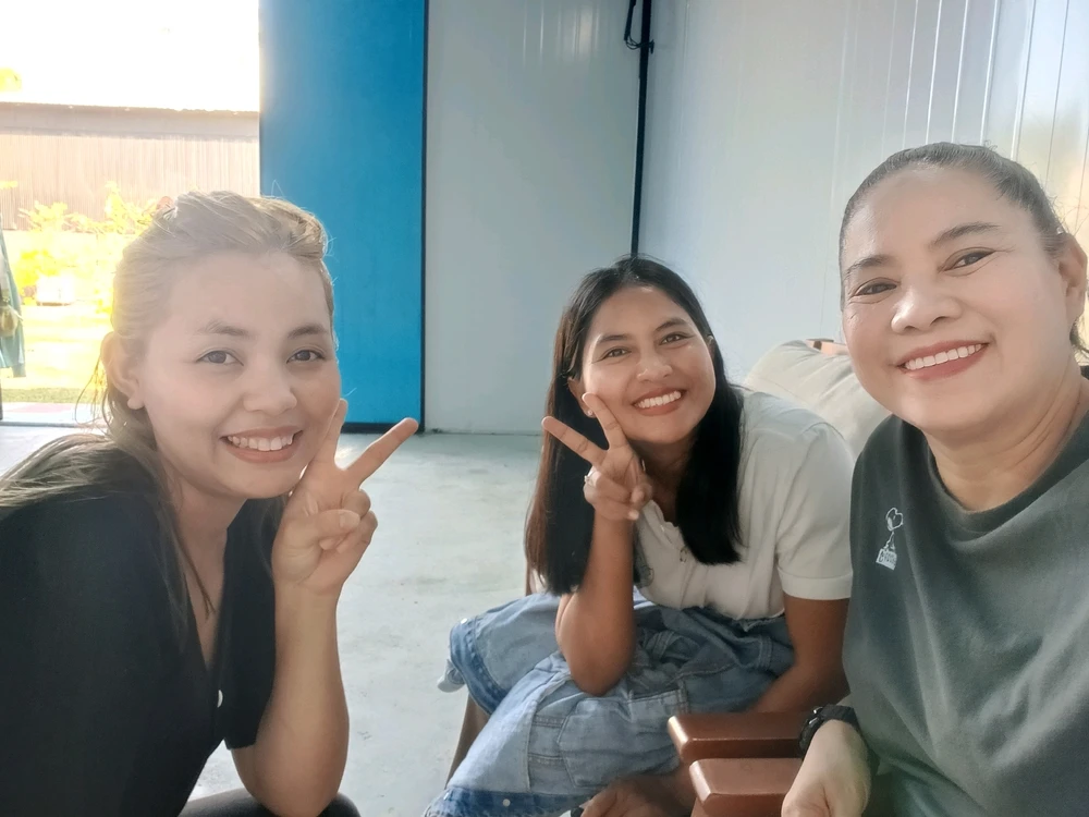 GIF uploaded by Maria