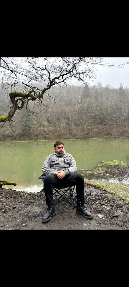 Barış tarafından yüklenen GIF