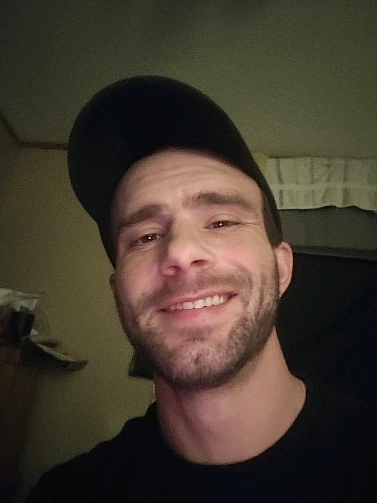 Гіфку завантажив Ken