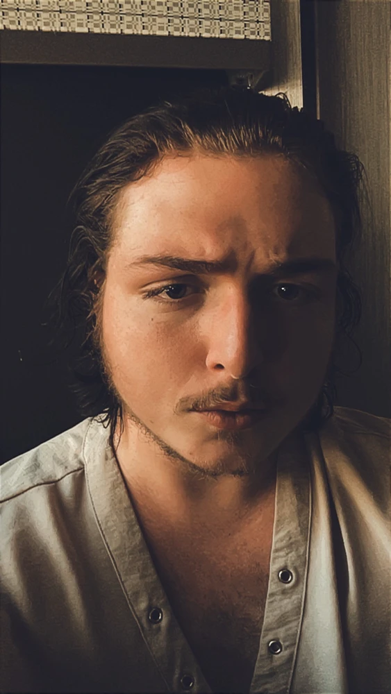 GIF uploaded by 𝔎𝔫𝔦𝔤𝔥𝔱 𝔄𝔯𝔦𝔢𝔩