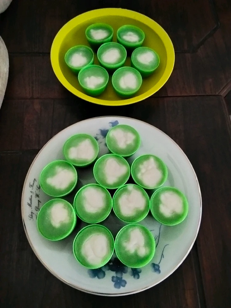 GIF diunggah oleh Kopi pait