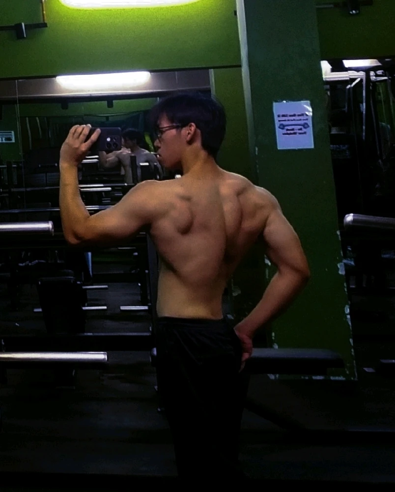 GIF diunggah dening 家诚