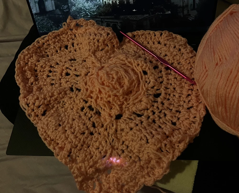 GIF uploaded by Luna