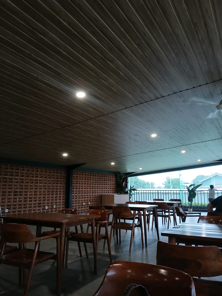 GIF diunggah oleh zirlie