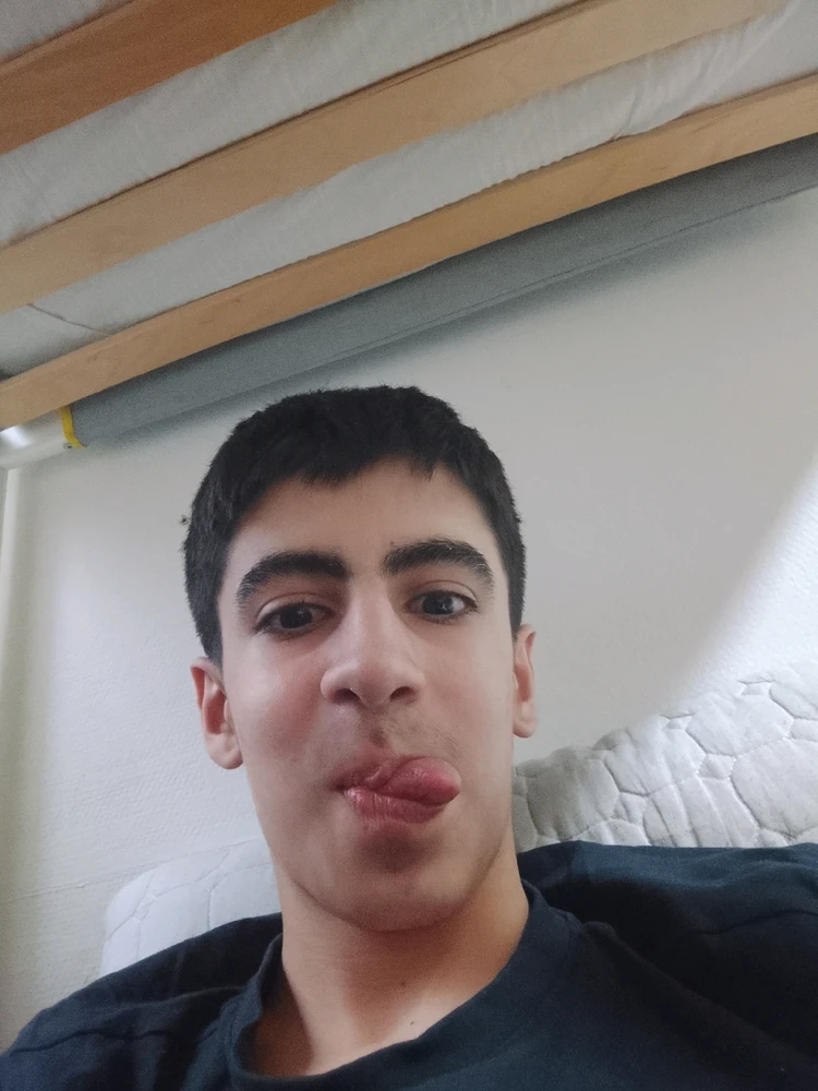 GIF uploaded by Aram