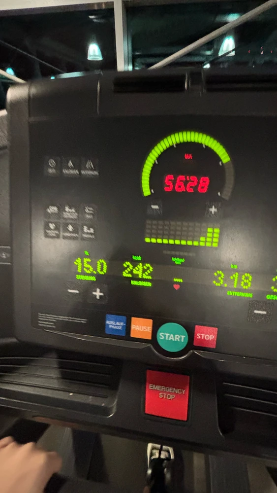 GIF uploaded by Micha