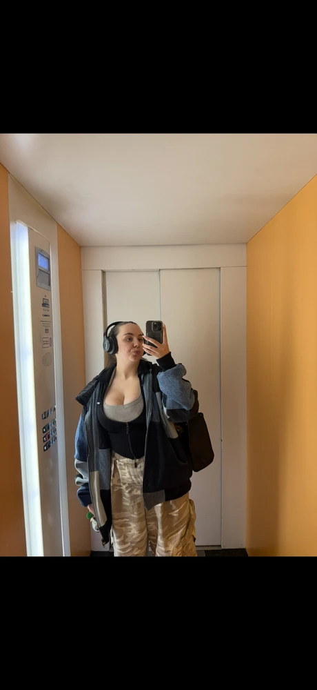 GIF uploaded by Alexandra