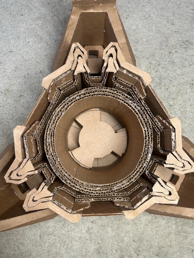 Here you can see the layers/shells that allow the spike to collapse and expand