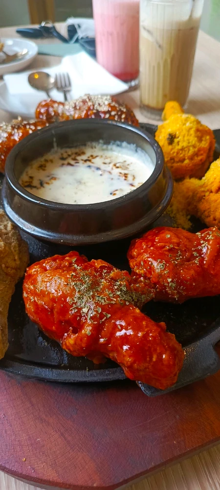 Image uploaded by Ailama