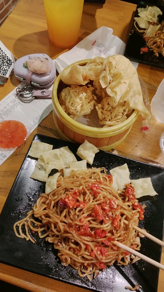 GIF diunggah oleh Soda