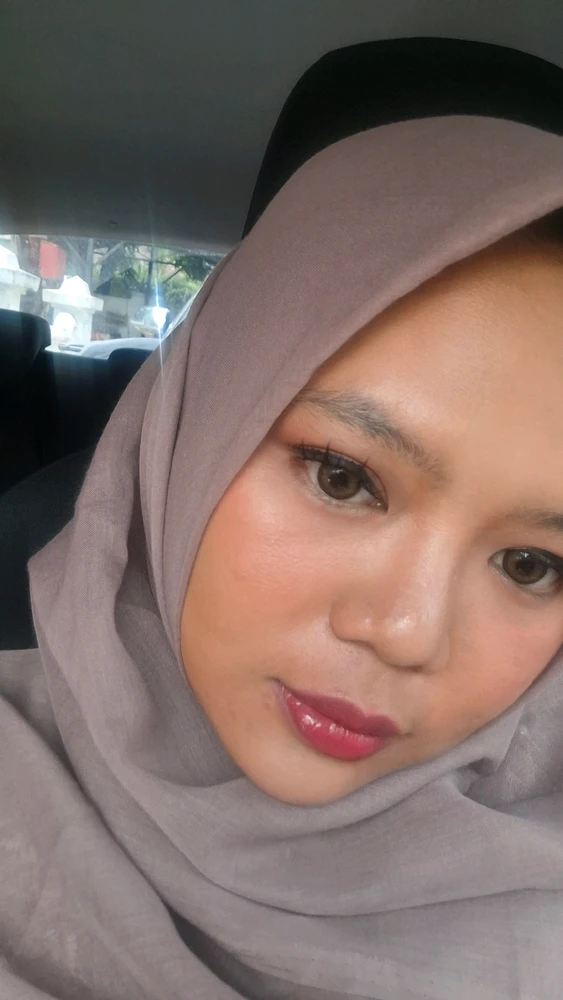 GIF diunggah oleh Anisa