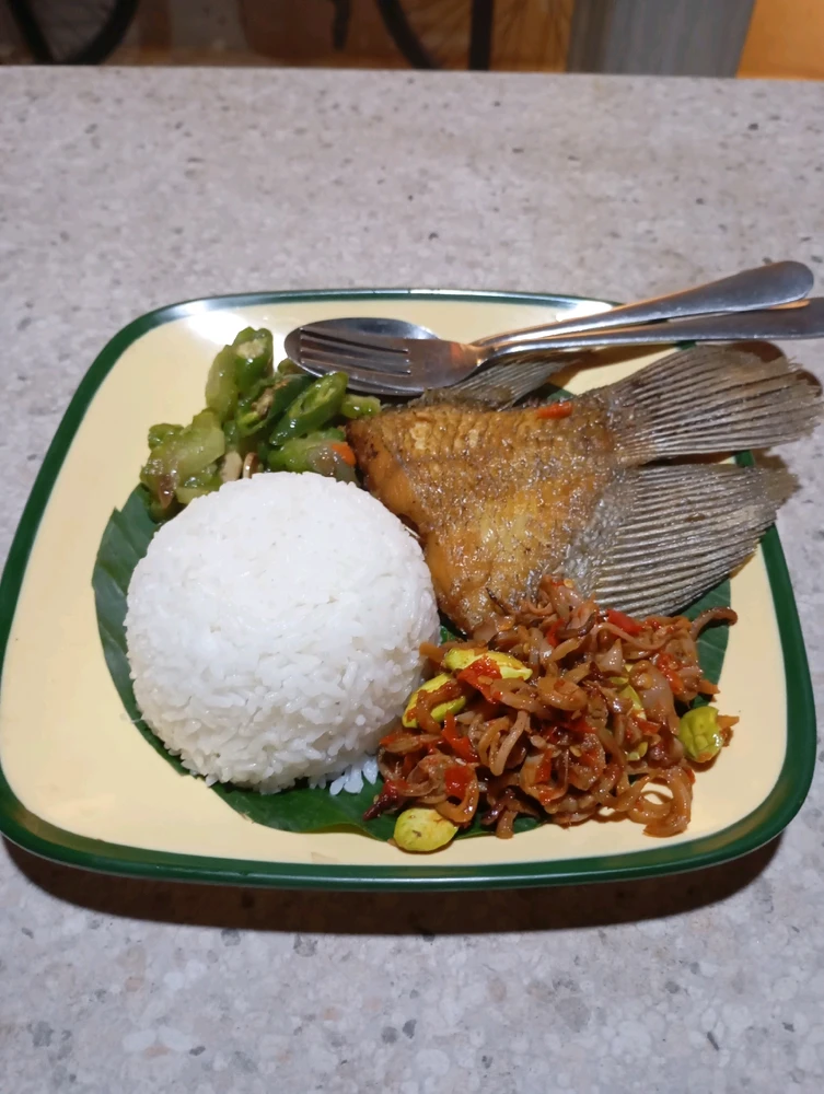 GIF uploaded by Inez