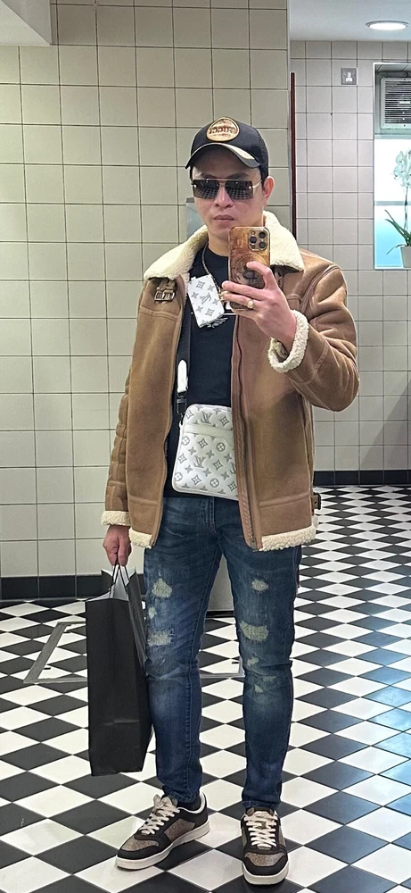 GIF uploaded by Melvin