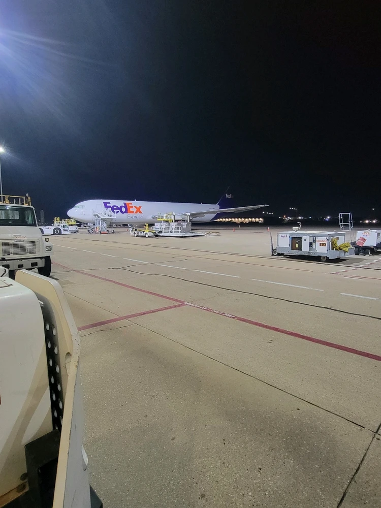 GIF diunggah dening Adam