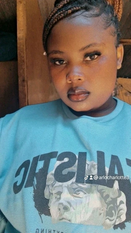 GIF uploaded by Charlotte