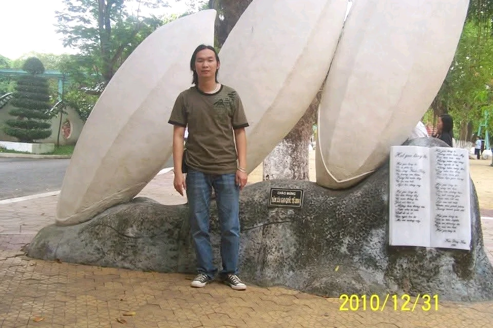 GIF được Felix Tuong tải lên