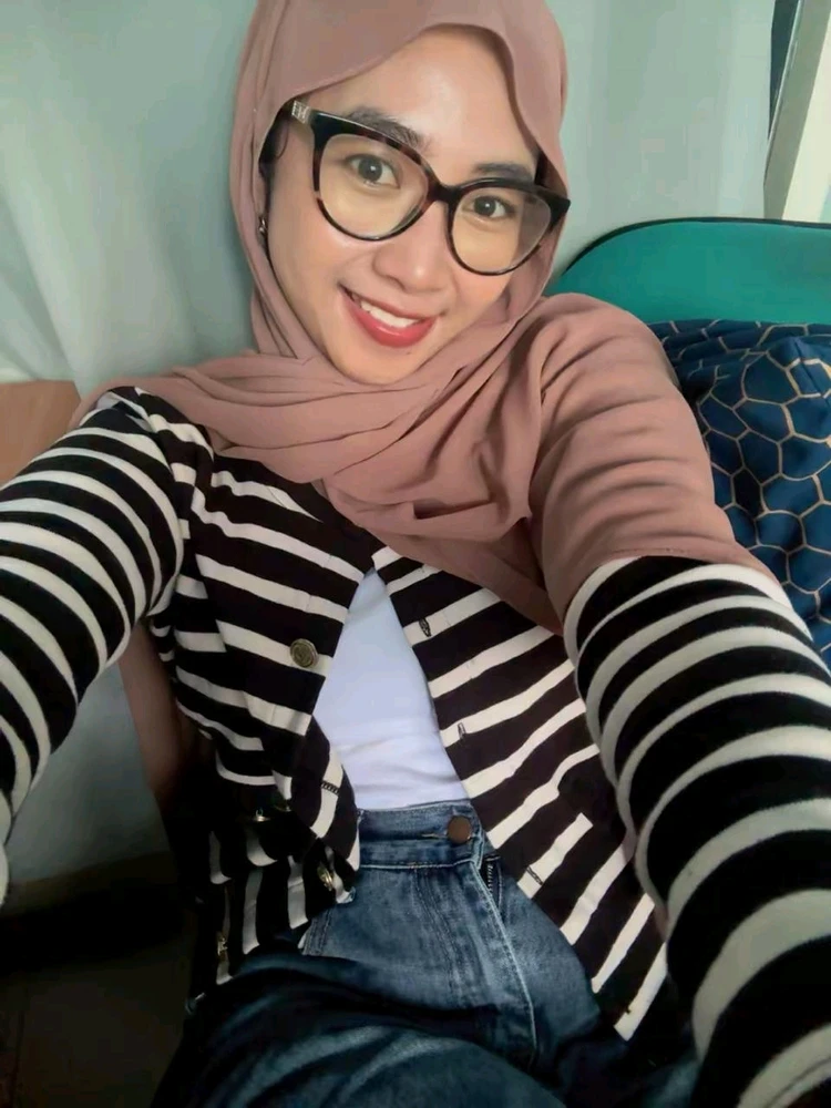 GIF uploaded by Milla