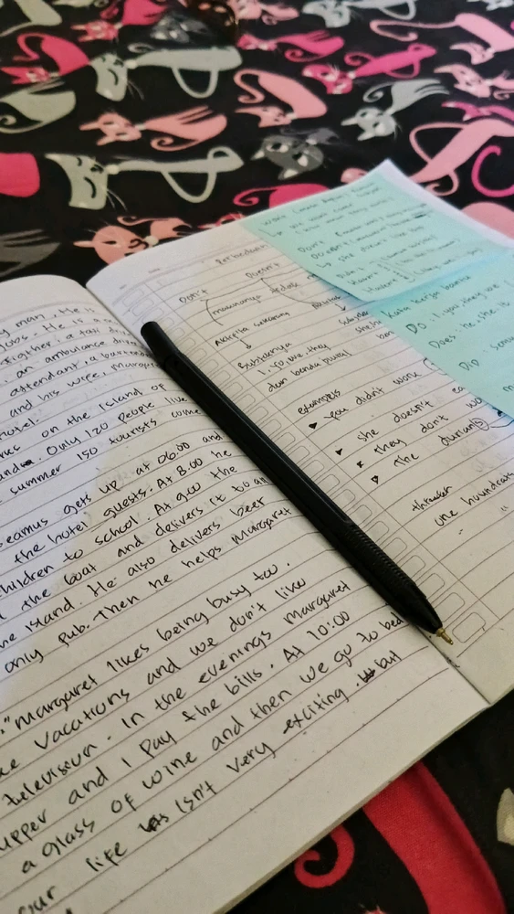 GIF diunggah dening AL