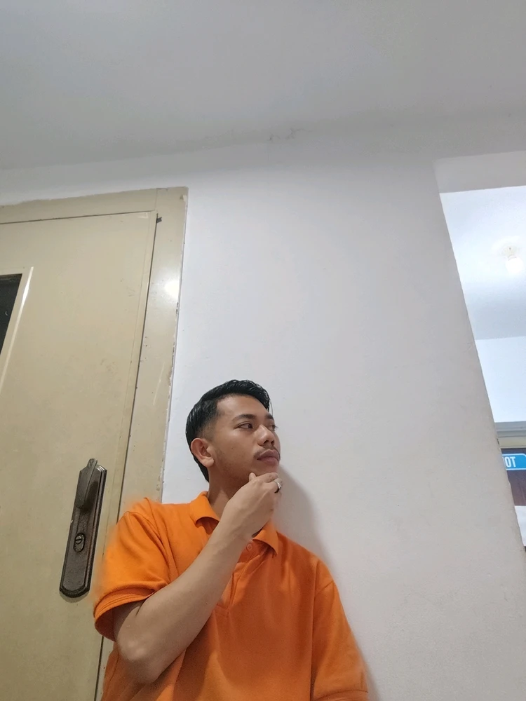 GIF diunggah oleh azka