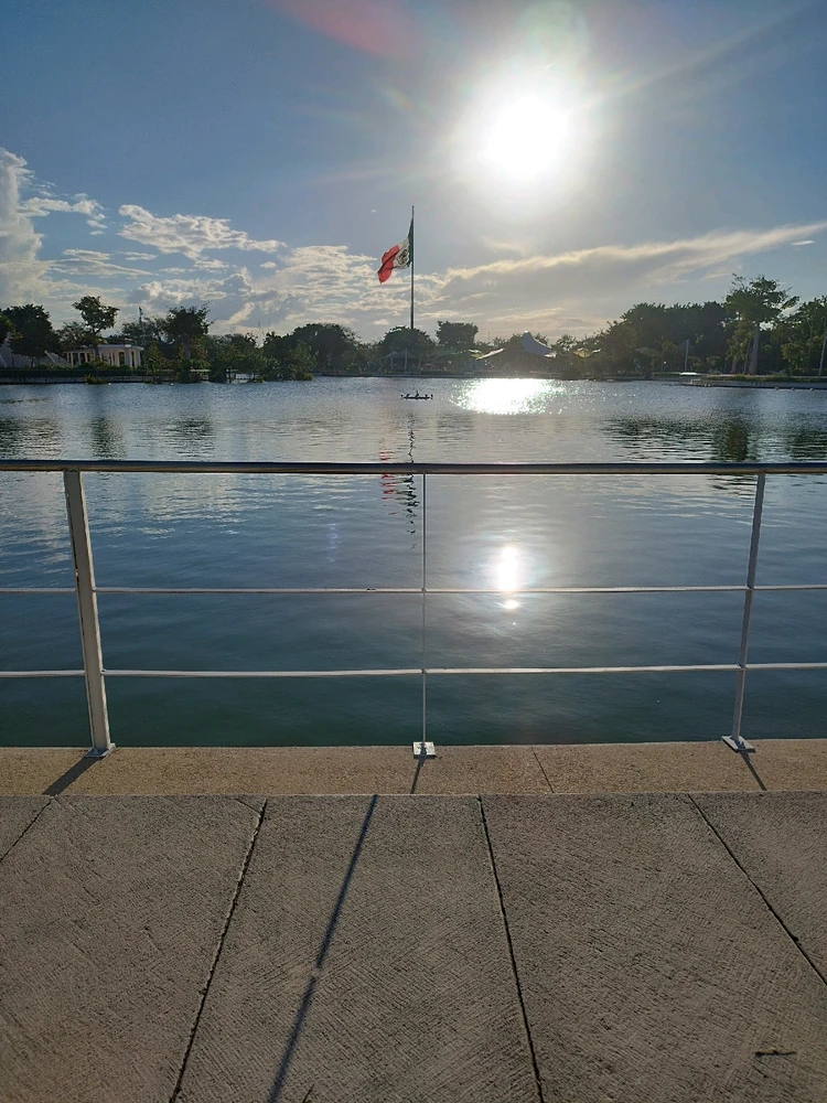 GIF uploaded by Edwin