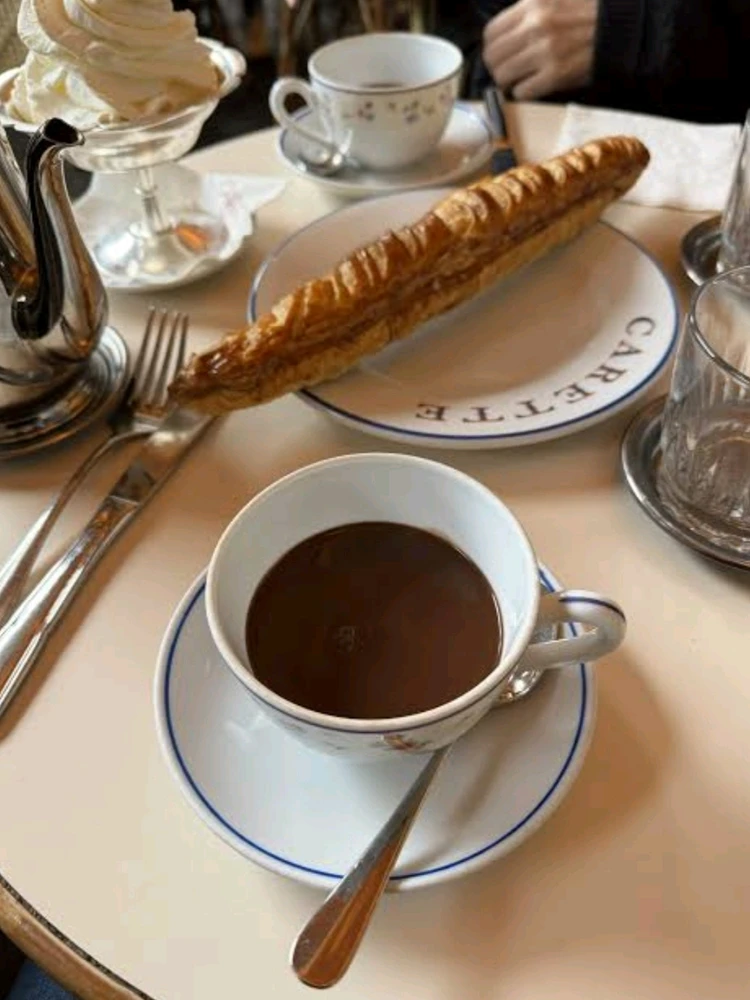 Image uploaded by 𝓢𝓮𝓻𝓮𝓷 • 𝓢𝓮𝓻𝓮𝓷𝓭𝓲𝓹𝓲𝓽𝔂