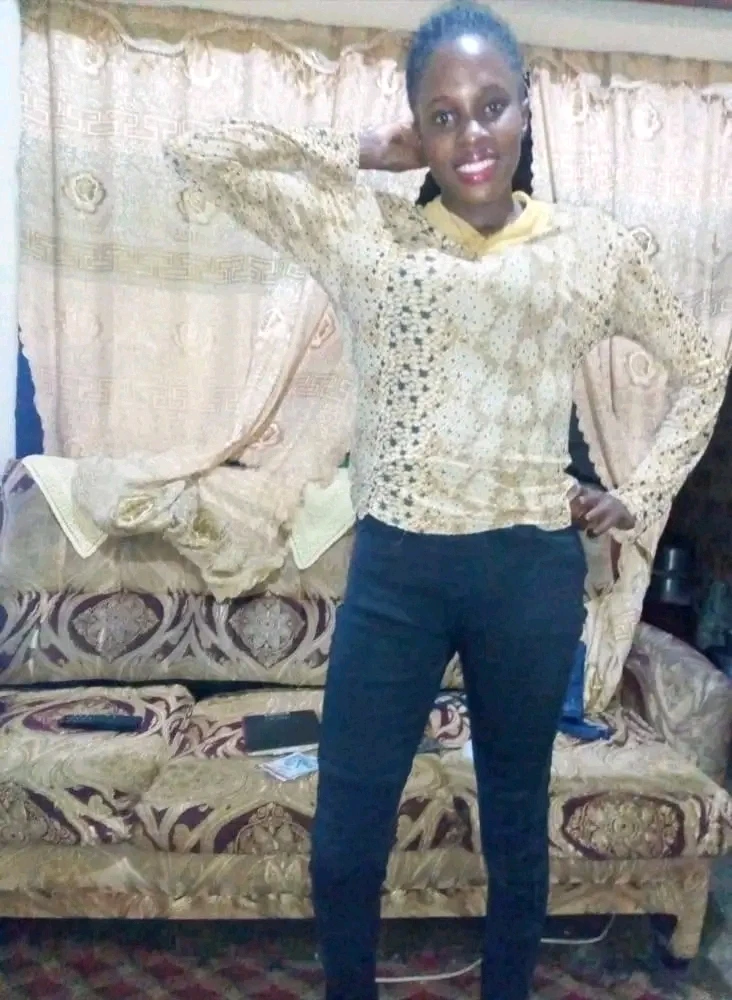GIF na in-upload ni Amoura