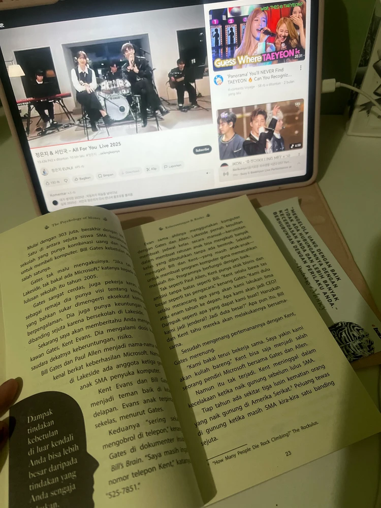 GIF diunggah oleh Latifah