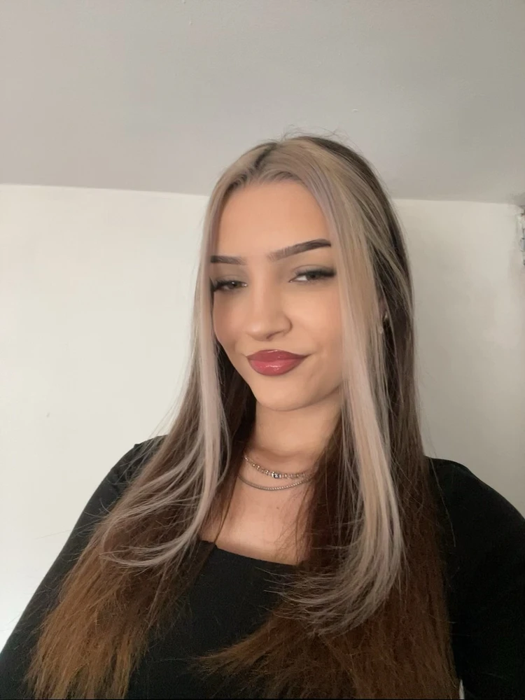 GIF uploaded by Mihaela