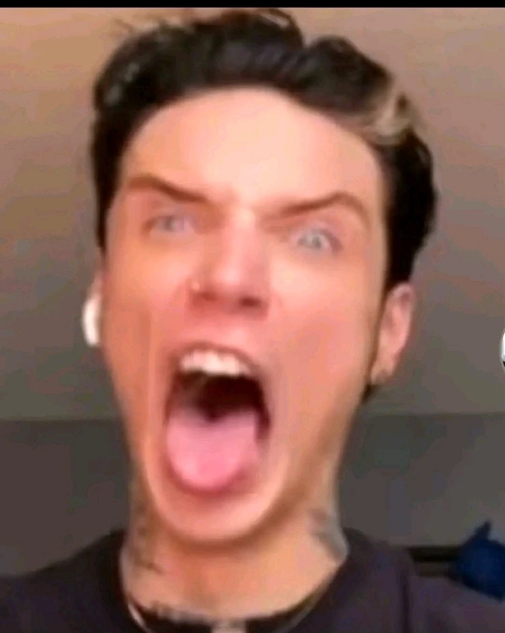 GIF uploaded by Alejandro