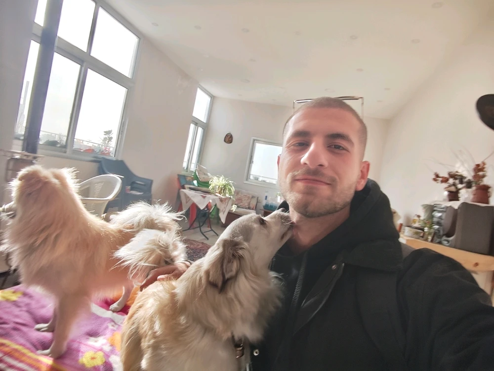 GIF uploaded by Fares