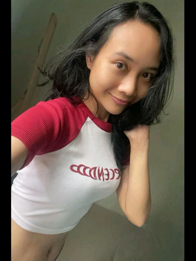 GIF uploaded by Larasyof