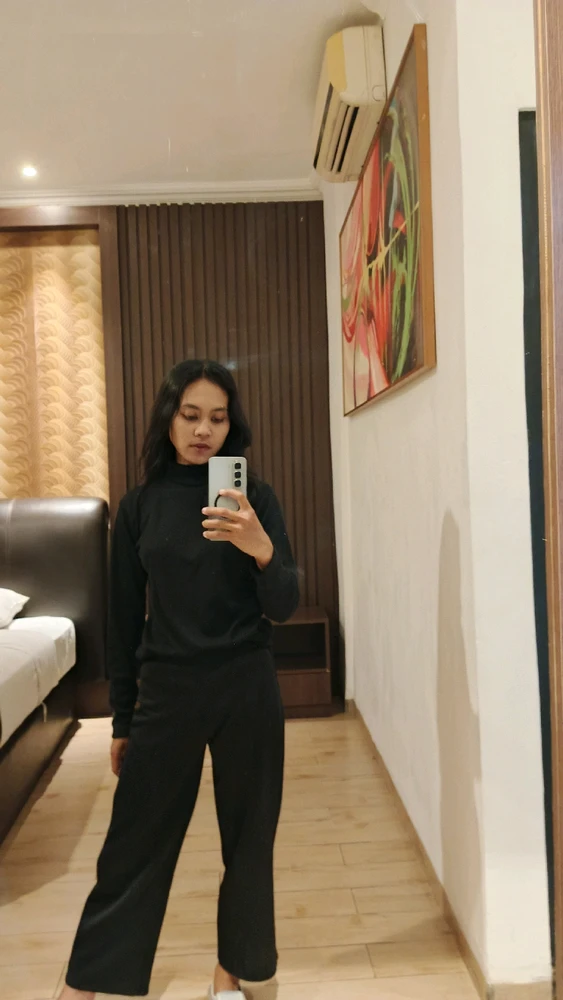 GIF diunggah oleh Valentina Riza