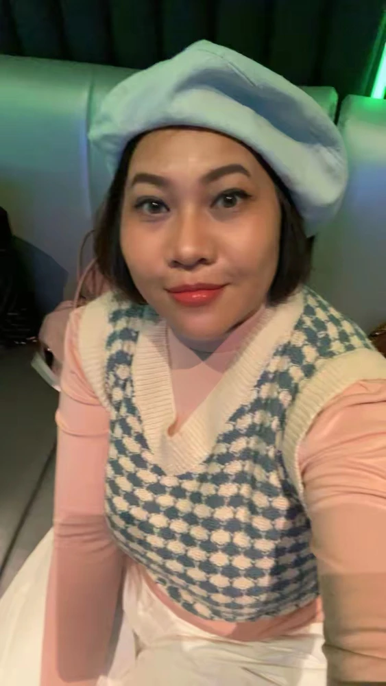 GIF uploaded by Mademoiselle Amy