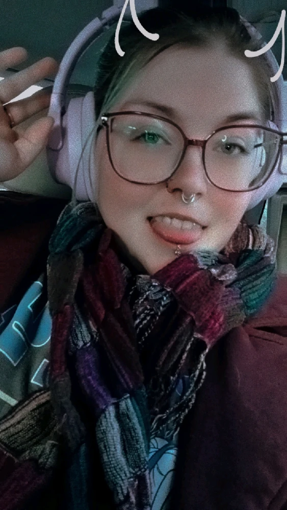 GIF uploaded by Rinn