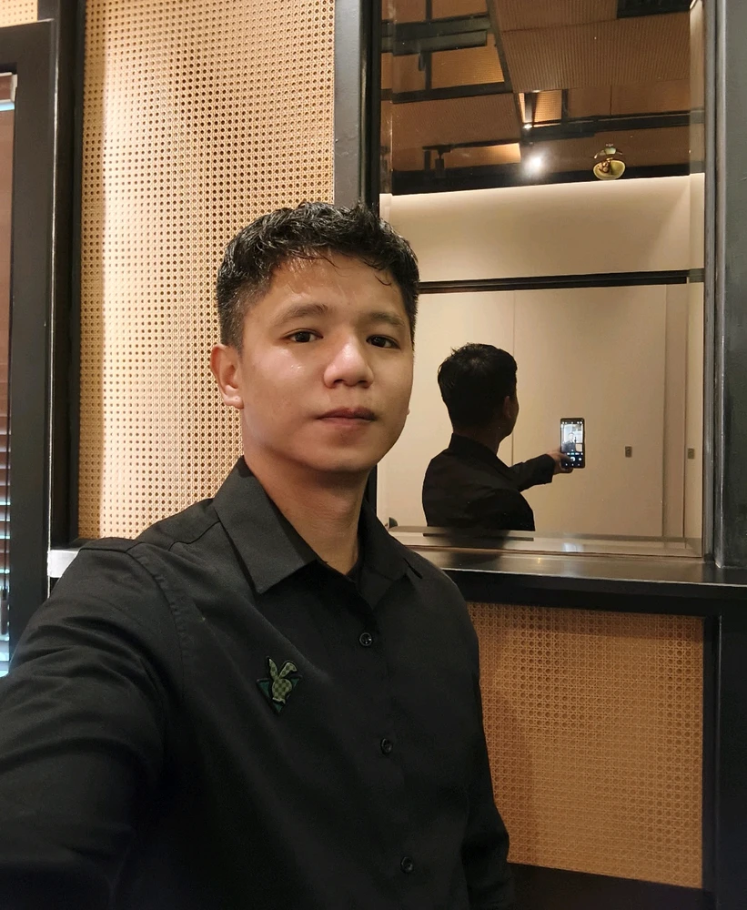 GIF uploaded by Thirdee