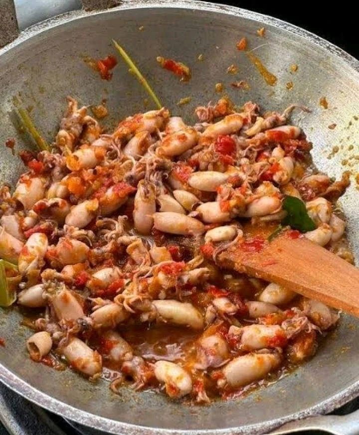 GIF uploaded by 𝓢𝓮𝓻𝓮𝓷 • 𝓢𝓮𝓻𝓮𝓷𝓭𝓲𝓹𝓲𝓽𝔂