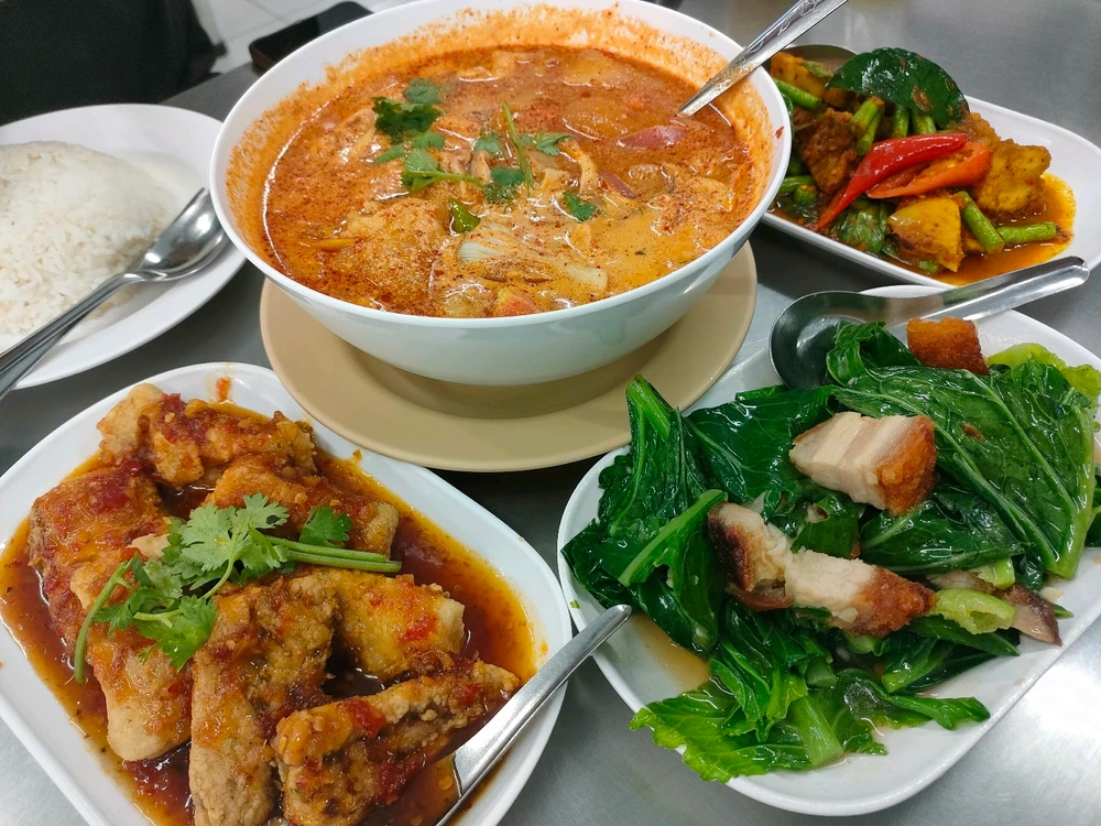 GIF uploaded by Ying