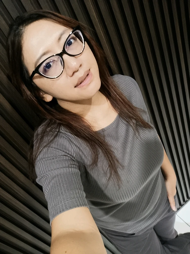 GIF uploaded by Esti