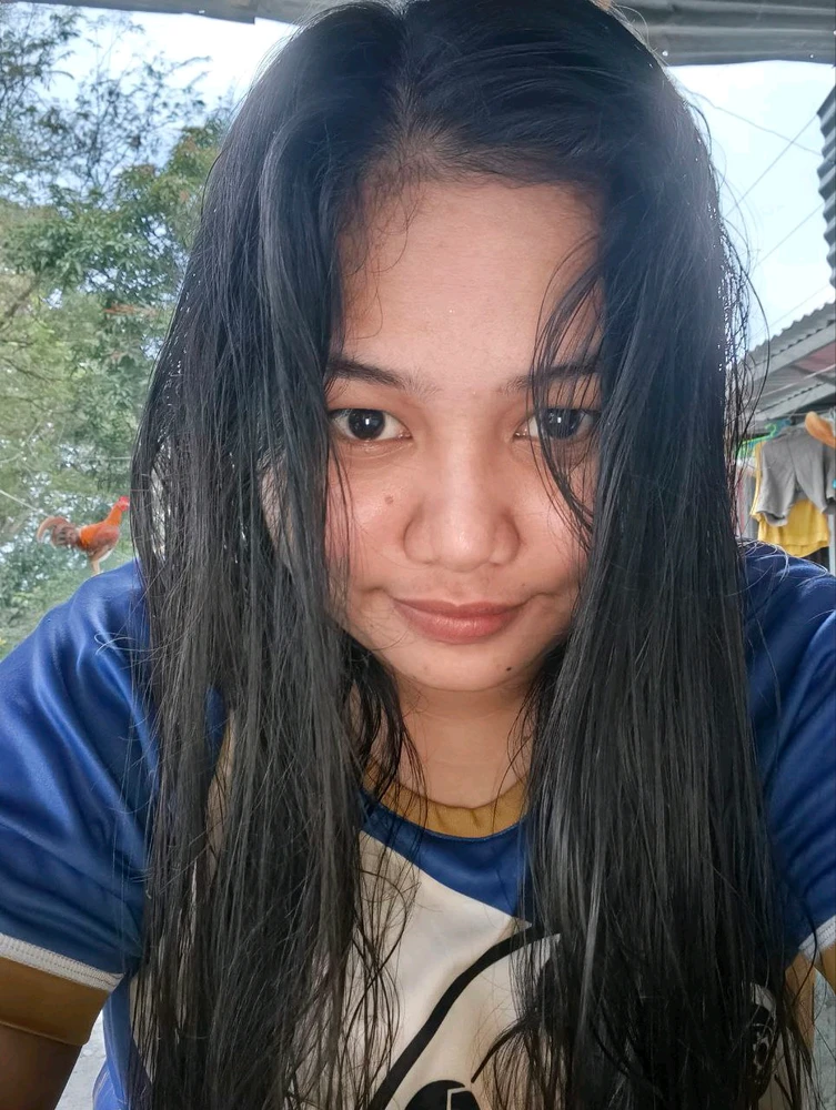 GIF uploaded by Roselle
