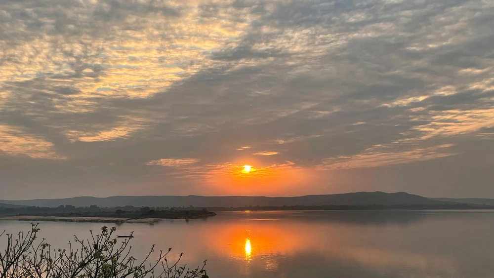 GIF uploaded by Roja