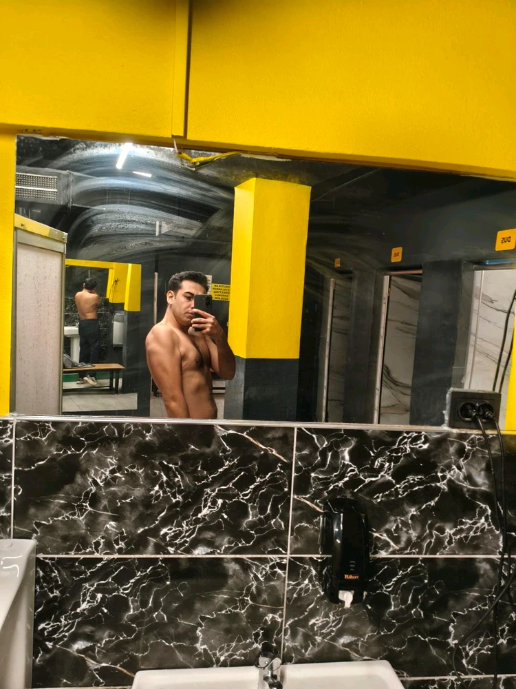 GIF uploaded by Cenk Ege