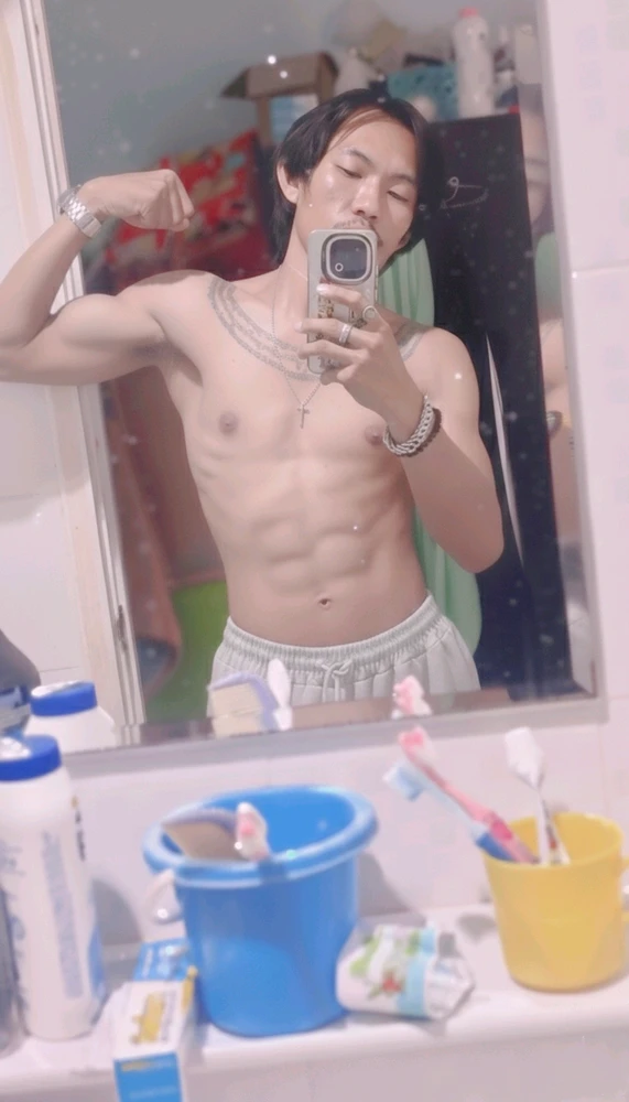 GIF อัปโหลดโดย Tonkla