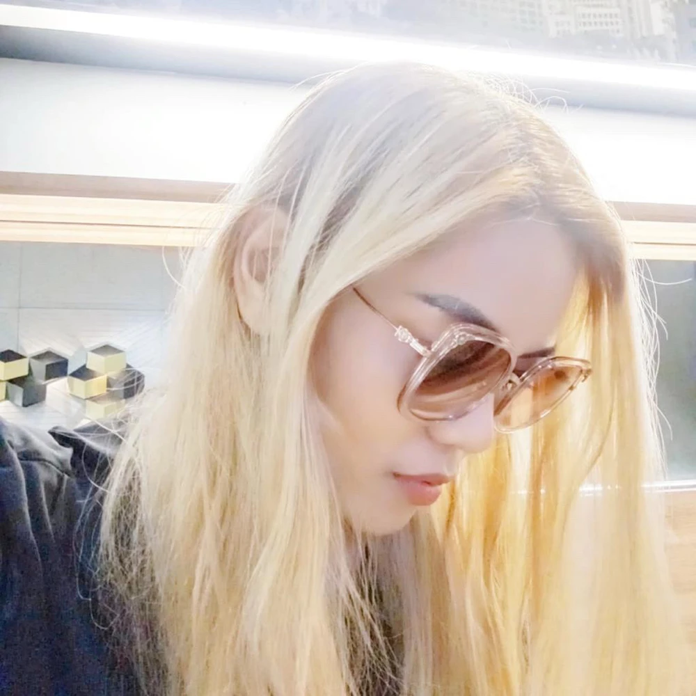 Ihana йөкләгән GIF